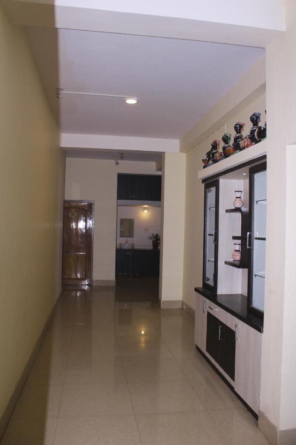 Chetan Inn Hotel Bhubaneswar Exteriör bild